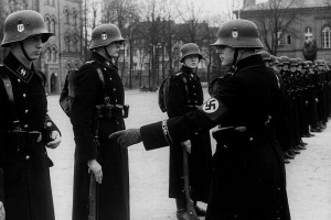 Drill at the Lichterfelde Barracks in Berlin. Note the special cuff band on the man on the right