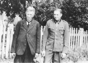Wittmann with his father-in-law in Erbstdorf, during his last period of leave prior to his taking command of the battalion