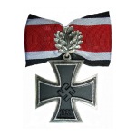 Das Ritterkreuz des Eisernes Kreuzes mit Eichenlaub